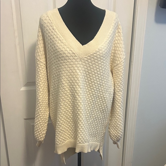 Pink Lily Sweaters - Pink Lily Cream Textured V-Neck Sweater